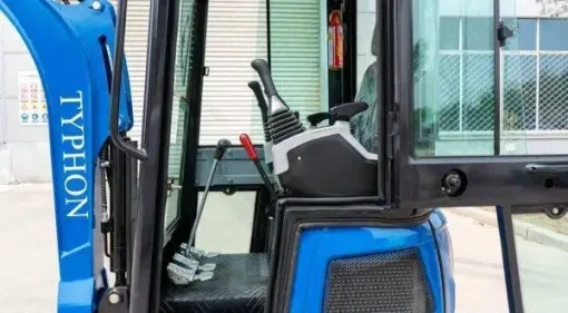 18 FLEX PRO 1.8 Ton Mini Excavator USA with 12 attachments - Image 4